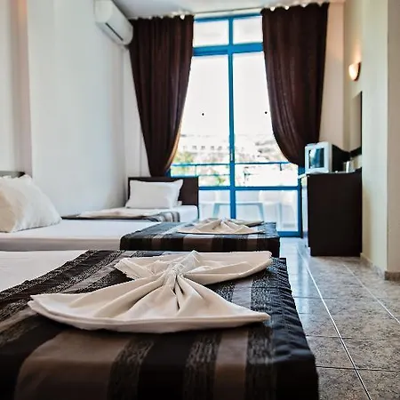 Hotell Party Golden Sands 3*